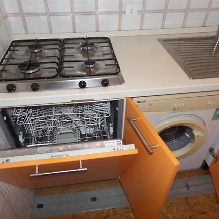 Functional Flat In A Quiet In Apartmán
